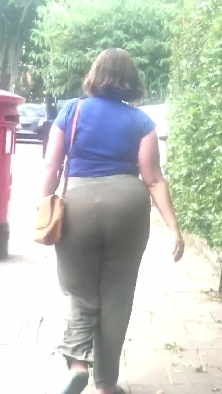 granny booty ass voyeur