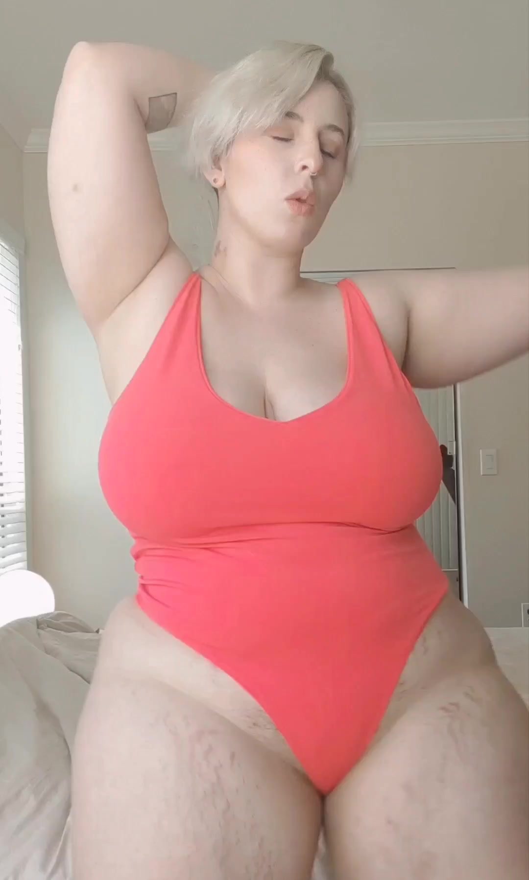 Sexy chubby slut - video 2