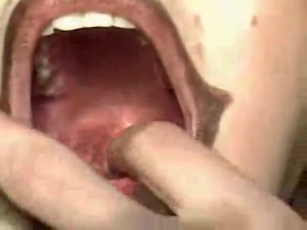 Kinky girl swallowing a baby rat - bizarre porn at ThisVid tube
