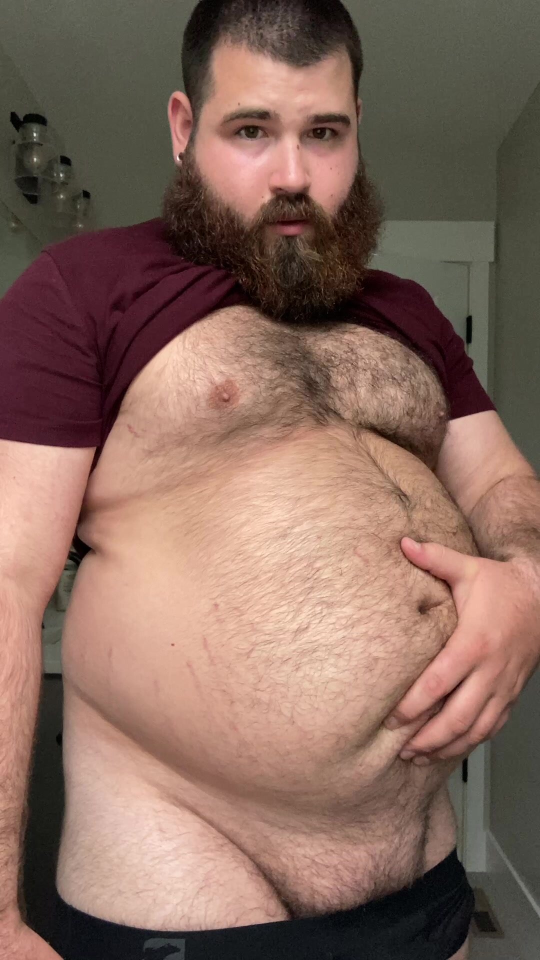 Fat Chubby Gay Bear Porn - Young bear gut play - ThisVid.com