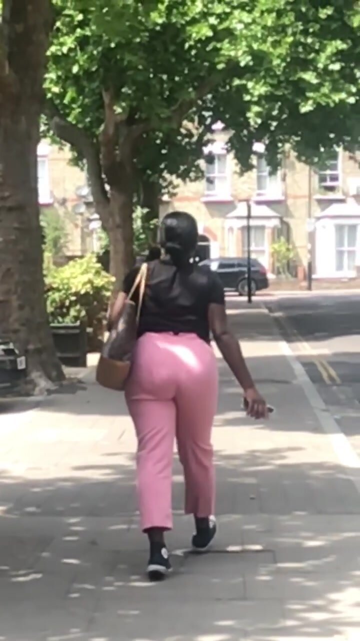Sexy ass walking in the street