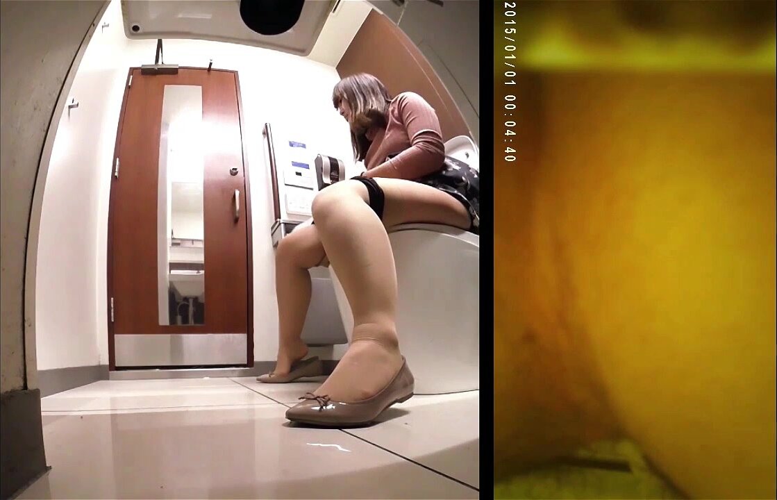 Hiddencam wc toilet voyeur - video 42 compilation
