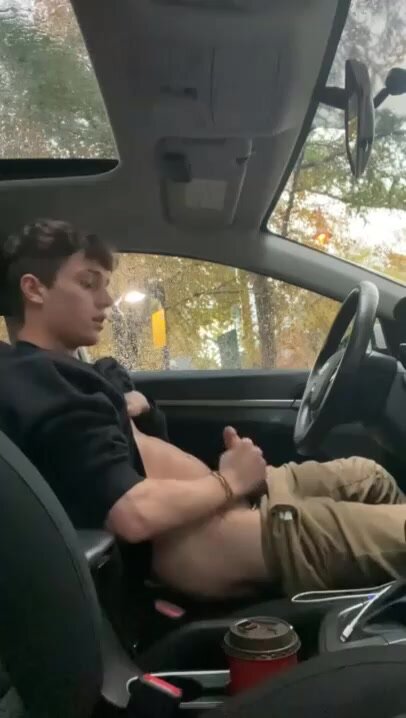 406px x 718px - Cute Horny Twink Jerking Off in Car!!! - ThisVid.com