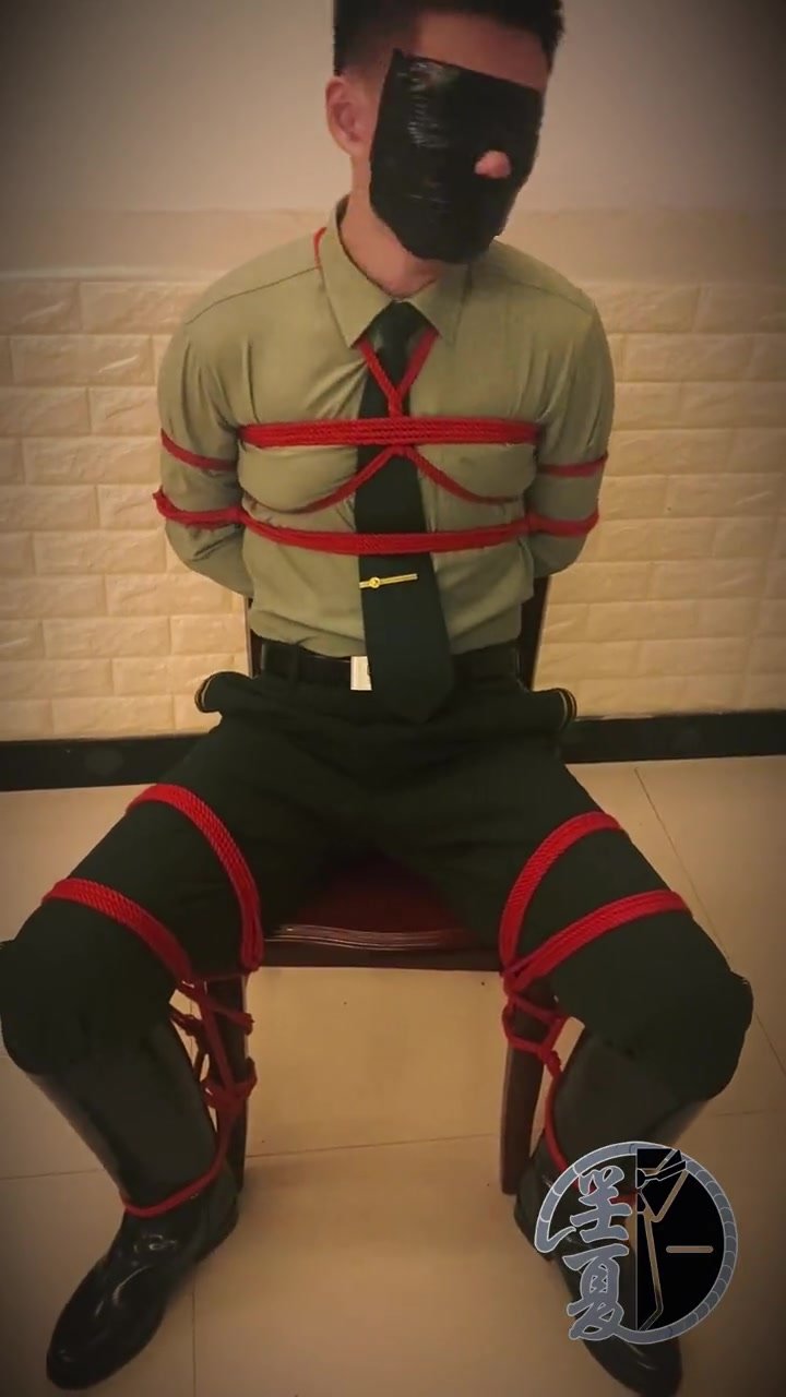 Men tied up - video 2 - ThisVid.com