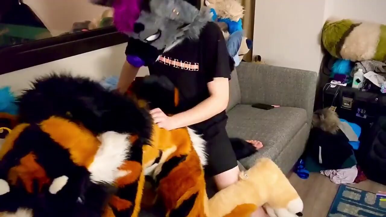 Fursuit sex - video 93 - ThisVid.com