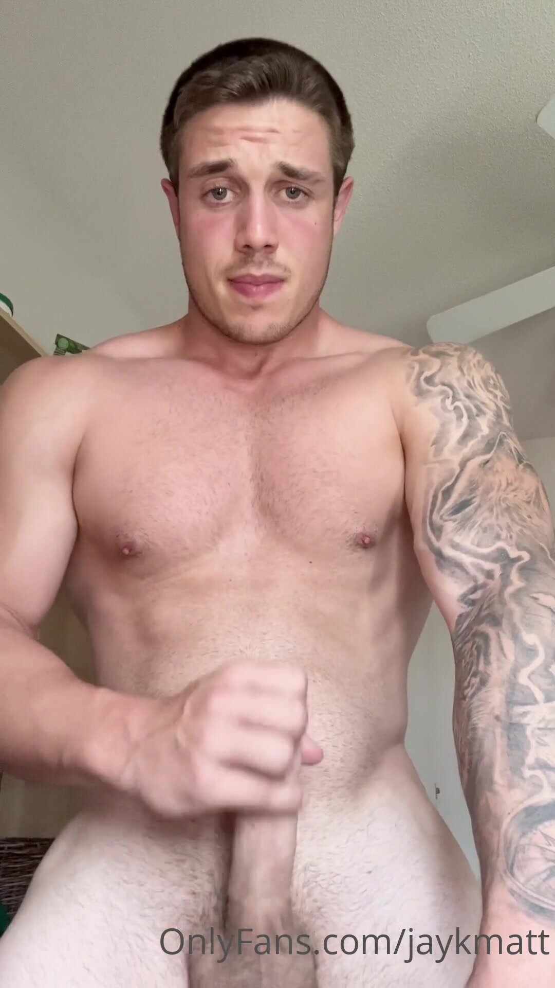 BEAUTIFUL UNCUT COCK CUMS - ThisVid.com