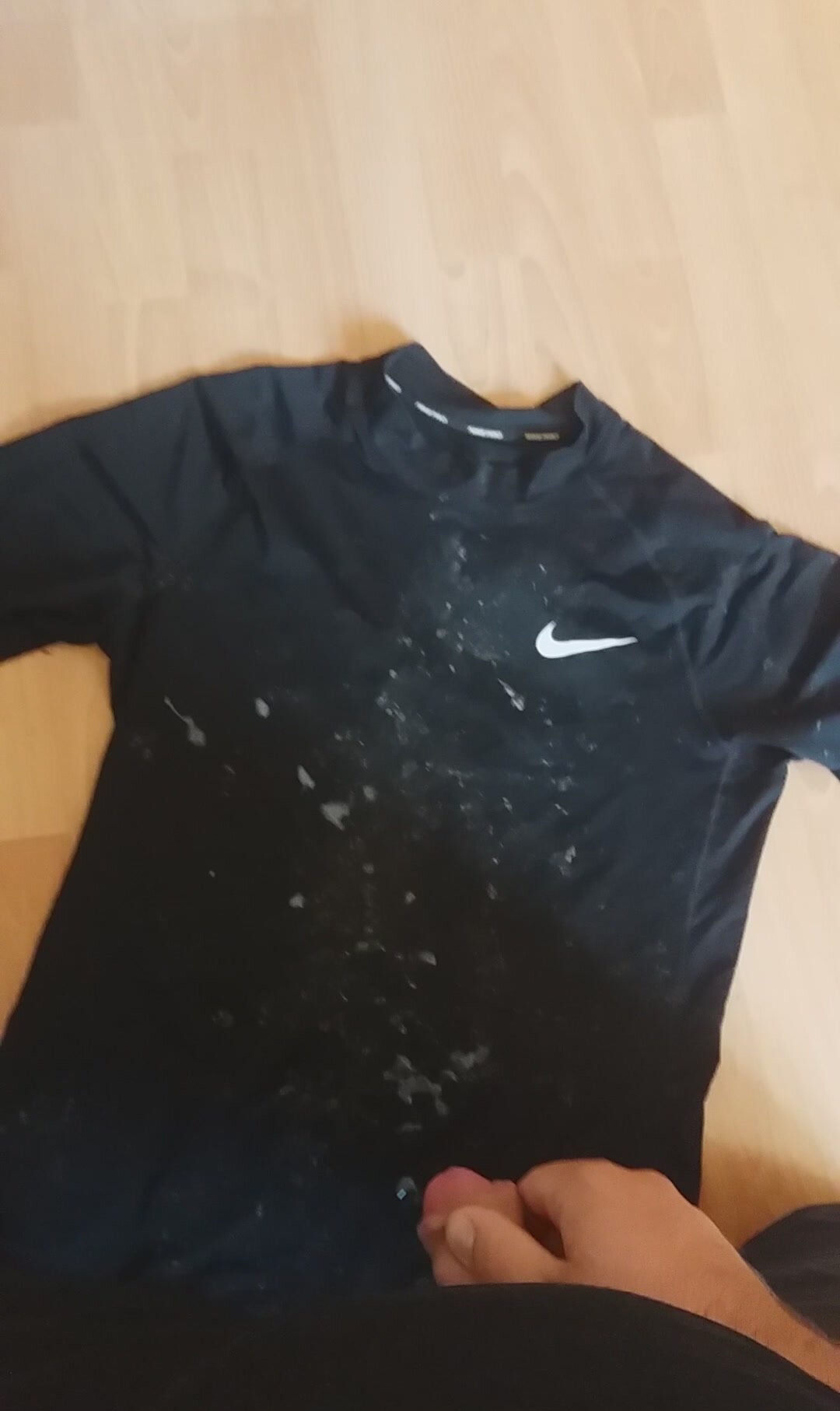 Add some cum on my nike T-shirt - ThisVid.com на русском