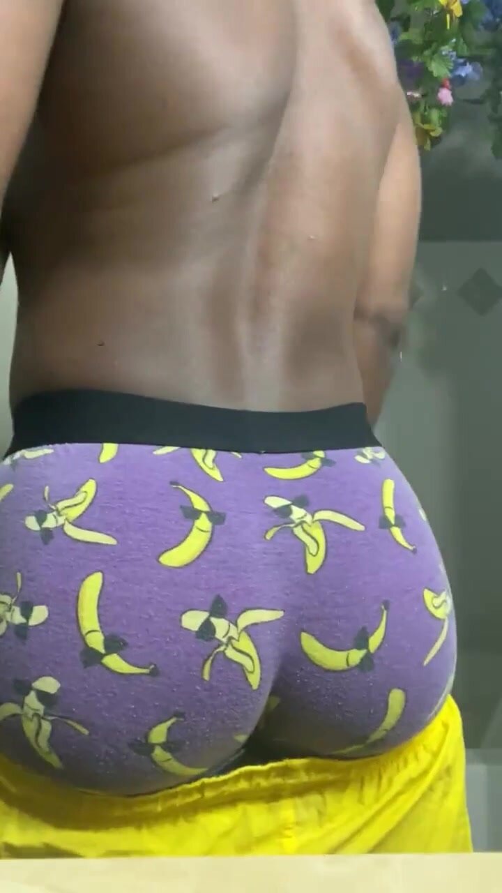 720px x 1280px - Phat Booty Sagger - ThisVid.com