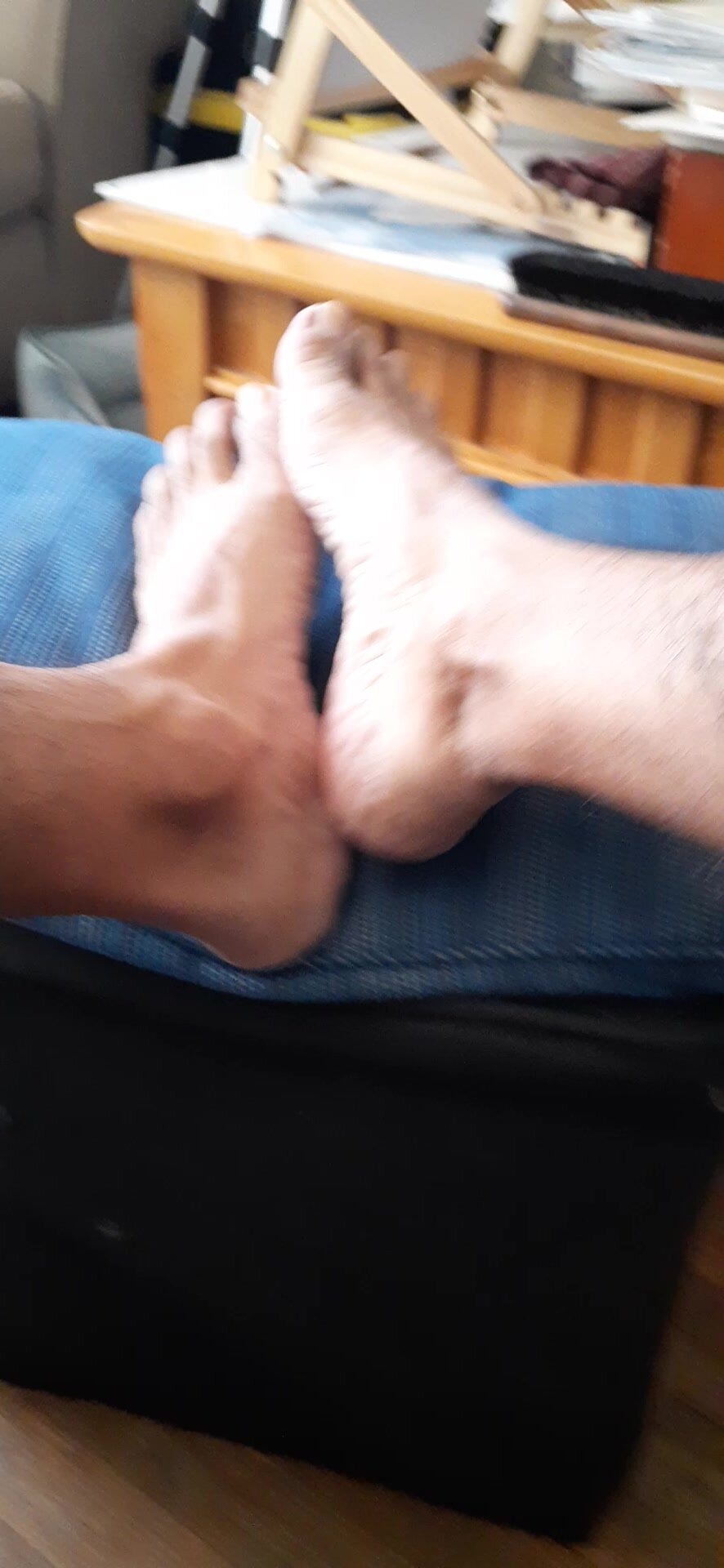 My feet - video 6