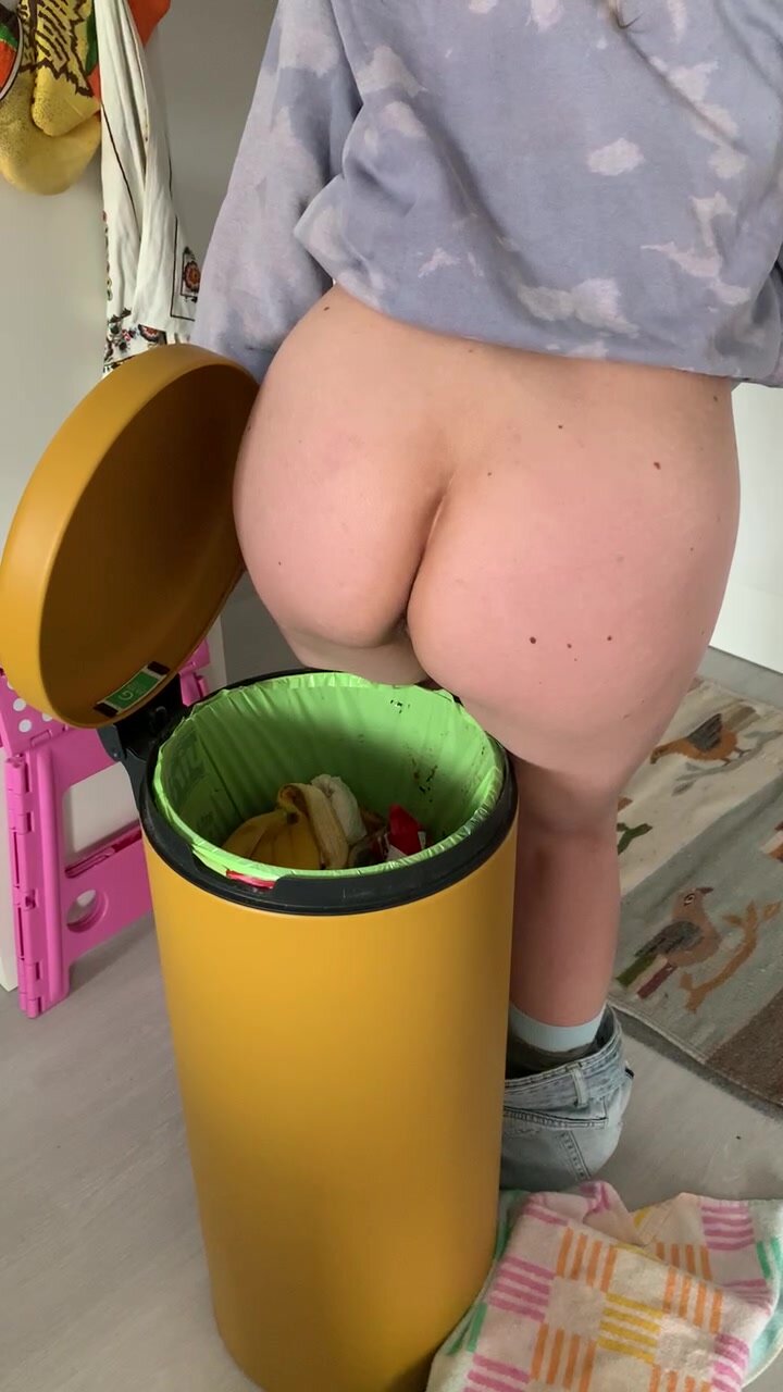 Trash can porn - a-lohas.jp