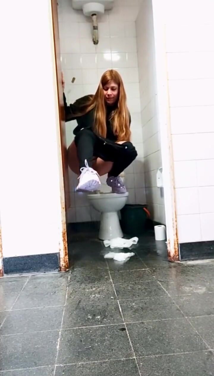Public Teen Pissing - Slutty Teen Pissing all Over in a Public Bathroom - ThisVid.com