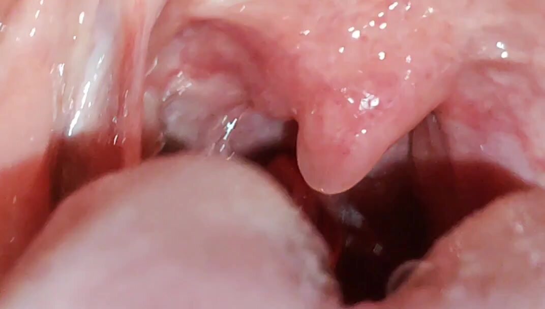 Tonsil Tongue Out Porn - Mmmh you touched my uvula ... Oh my ding ding tongue! - ThisVid.com