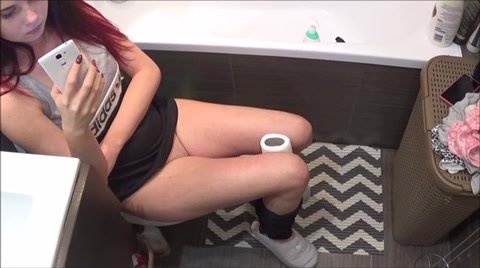 Cute italian girl toilet pooping and farting ThisVid com 