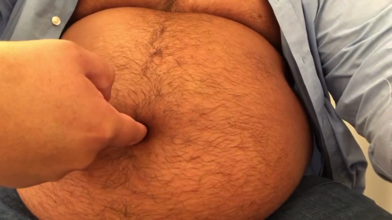 Big Belly Button Porn - Fat big gainer , belly button play - ThisVid.com