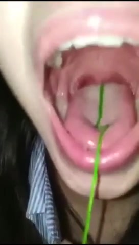 Sexy Girl Swallow String - ThisVid.com