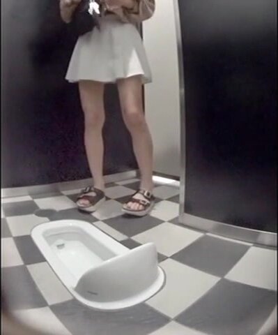 Voyeur: Japanese Ladies Toilet Voyeur - video… ThisVid.com