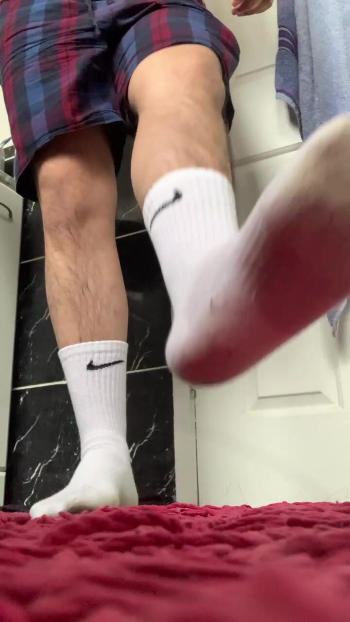 Worship my white Nike socks and feet