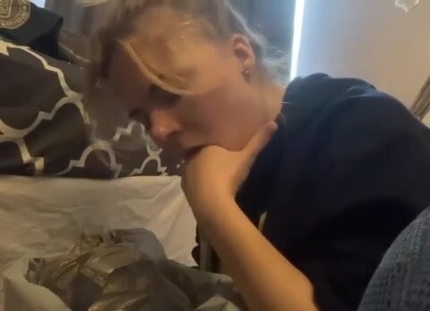 Hand gag puke - video 2 - ThisVid.com