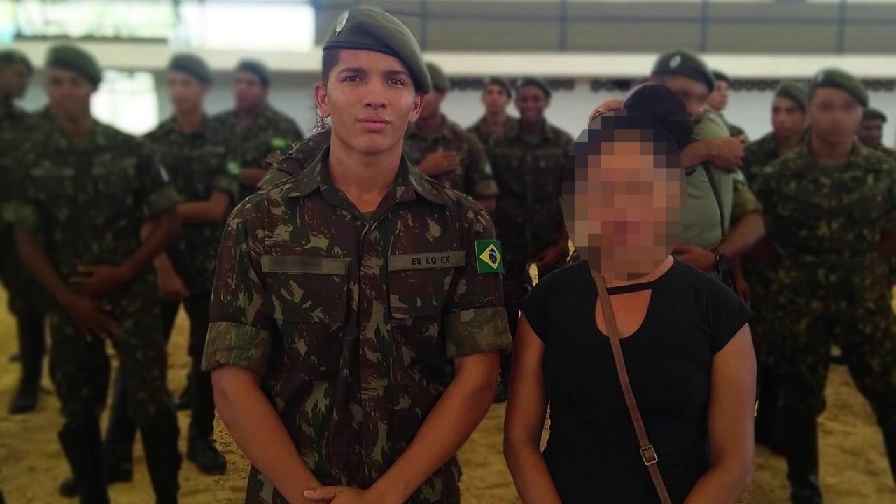 Soldier Pablo from Brazil fucks a girl - ThisVid.com
