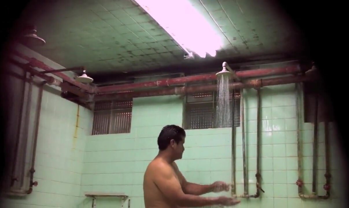 Gordo desnudo en el sauna - ThisVid.com