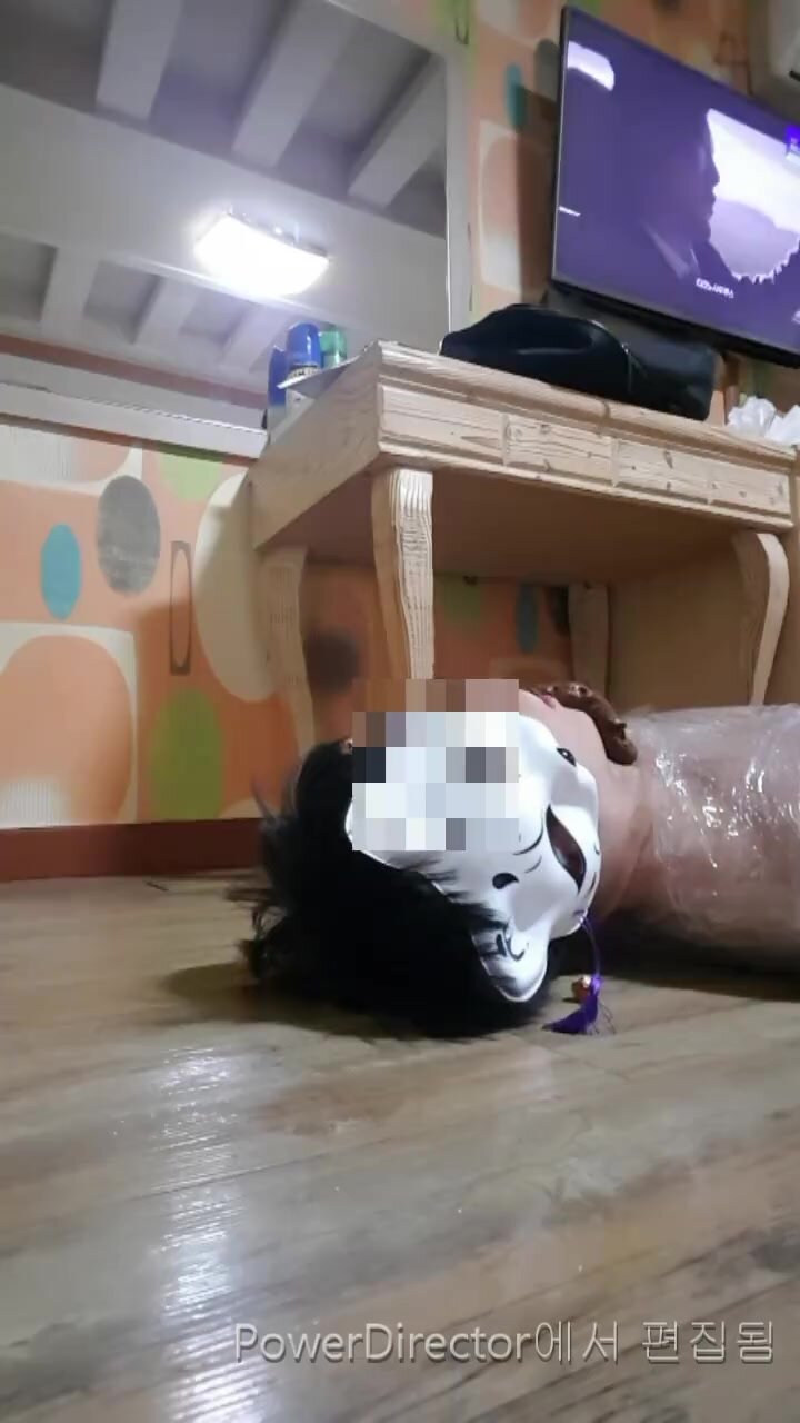 Korean scat - video 122 - ThisVid.com