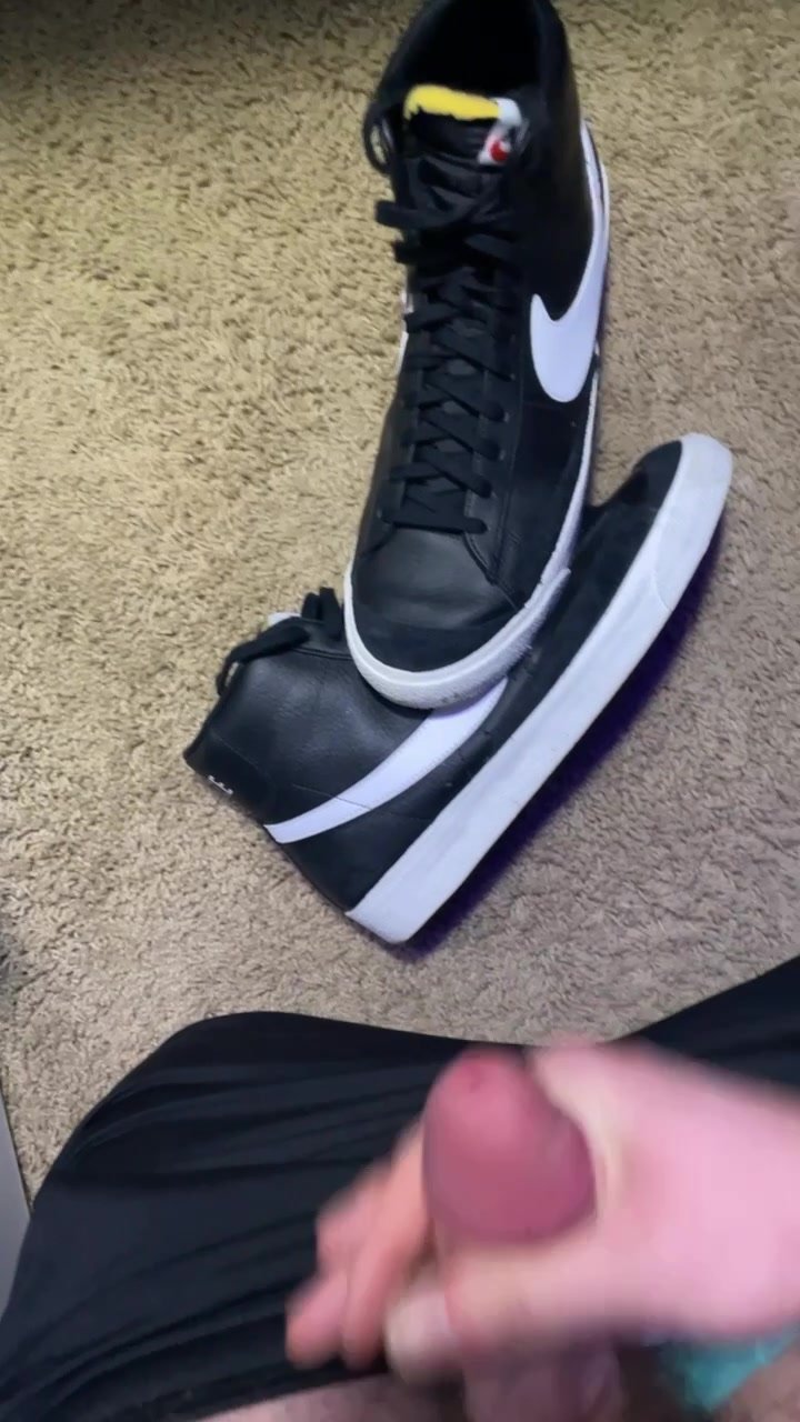 Cum Nike Blazer - ThisVid.com