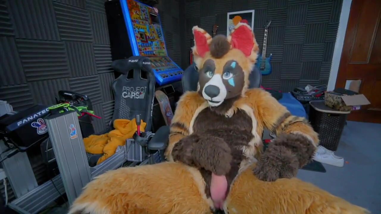 Fursuit jerking off