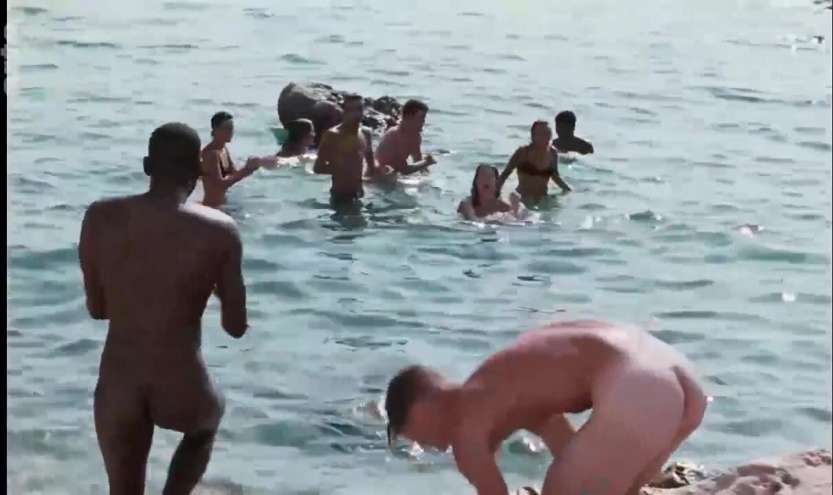 Cfnm swimming