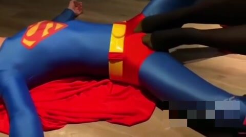 Super Superman Spider Man Sex Video - Superman was insulted after being captured 1 - ThisVid.com