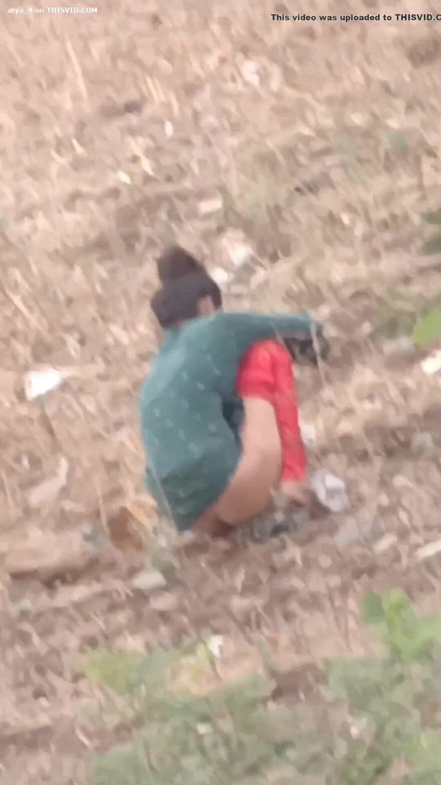 Village Girl Pee Out Door Pron - Village girl outdoor shitting video - ThisVid.com