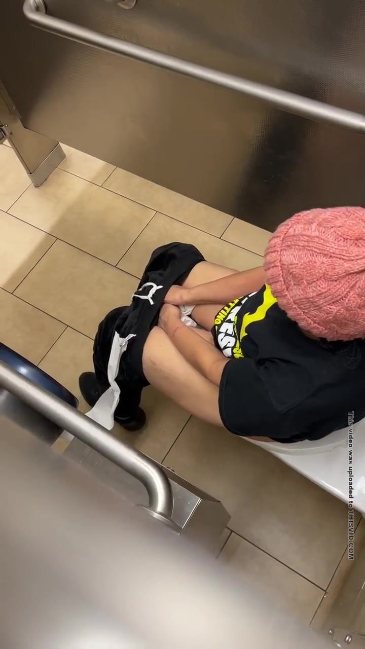 Latina blowing up toilet overstall