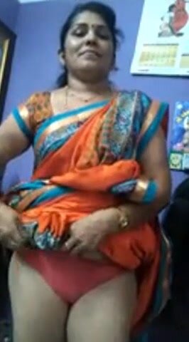 Desi Women Shows Panty Through Saree Image - Desi saree aunty panty remove and pussy show - ThisVid.com