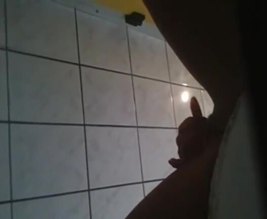 Caught masturbating in toilet - ThisVid.com