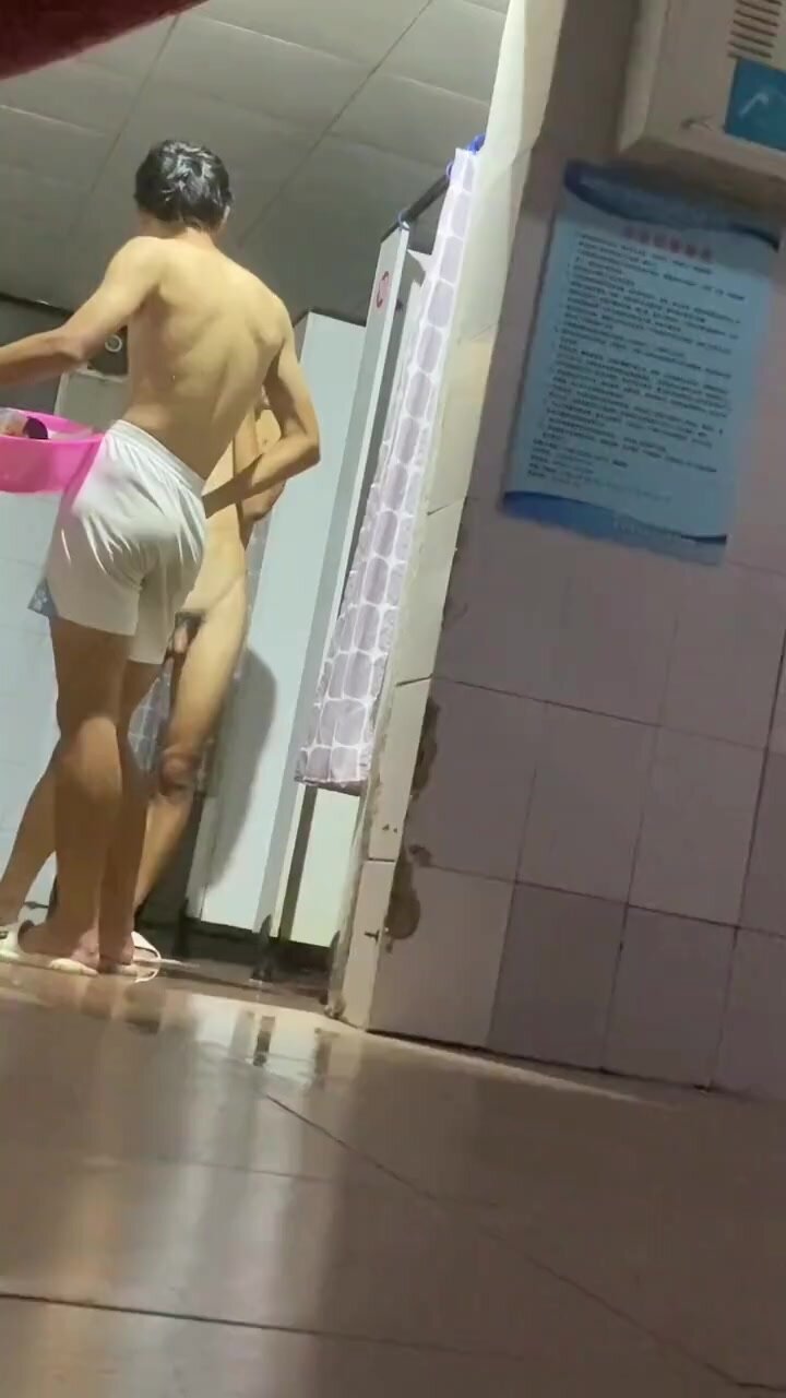 China Boys naked in public showers pic