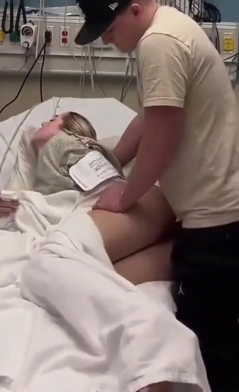 Guy records fucking a girl in her hospital bed - ThisVid.com