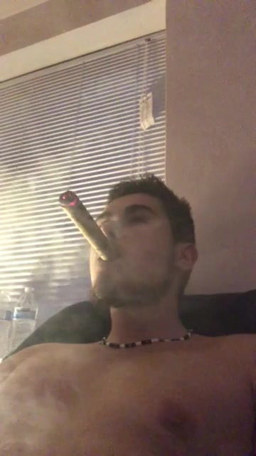 Boys Smoking Porn - Upl65 - more young boy smoking cigar - ThisVid.com