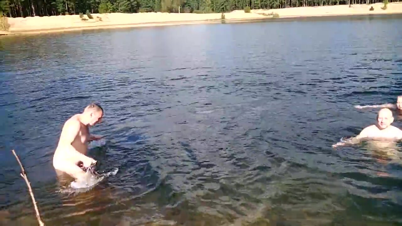 Naked at lake 3 - ThisVid.com