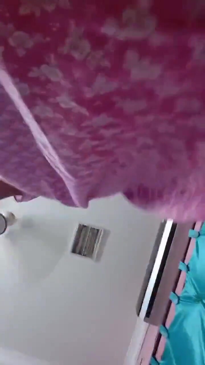 Desi upskirt video