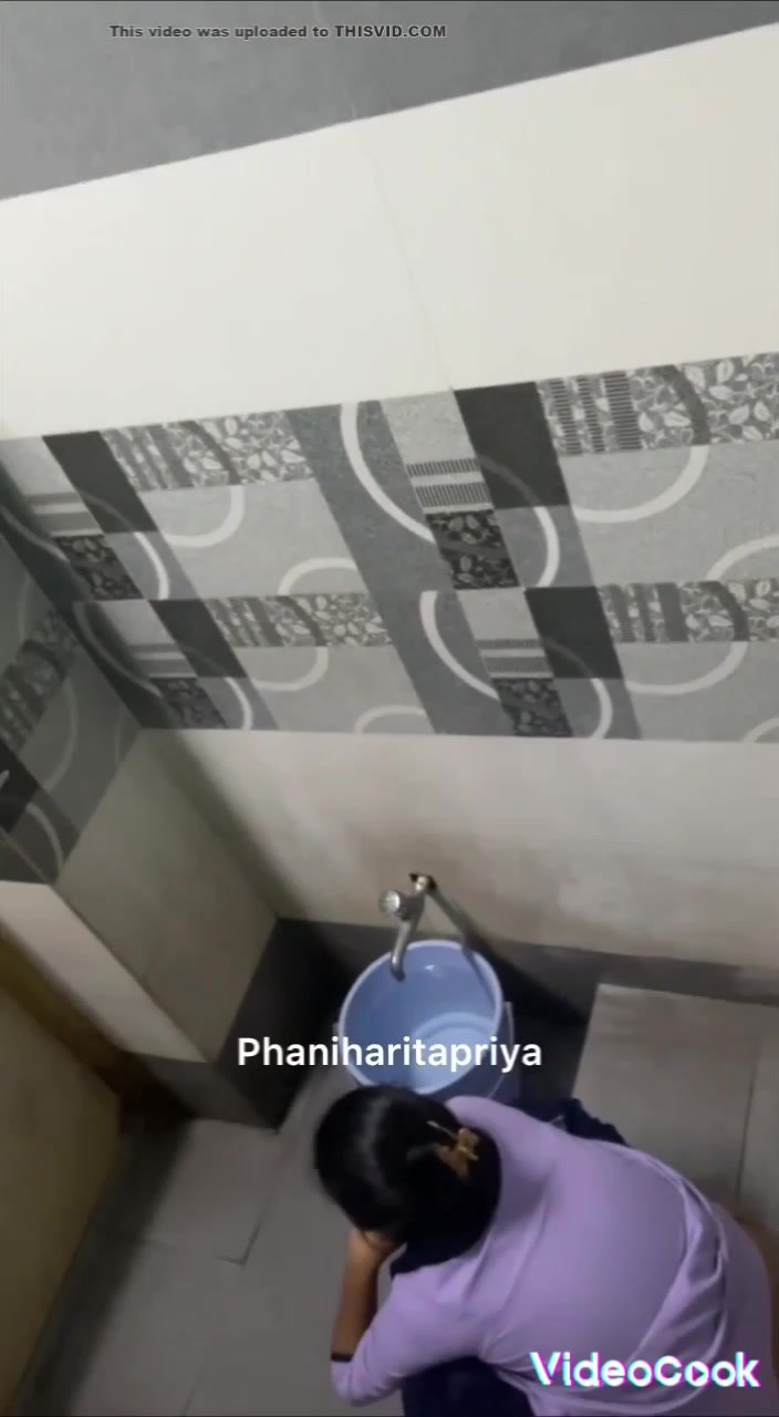 Hit list: Indian girl pissing spy - ThisVid.com