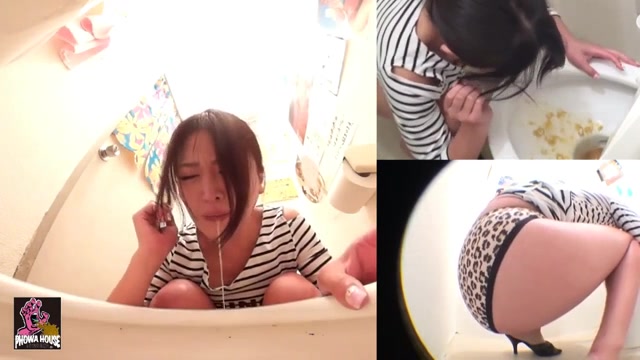 Weird Japanese girls vomiting together