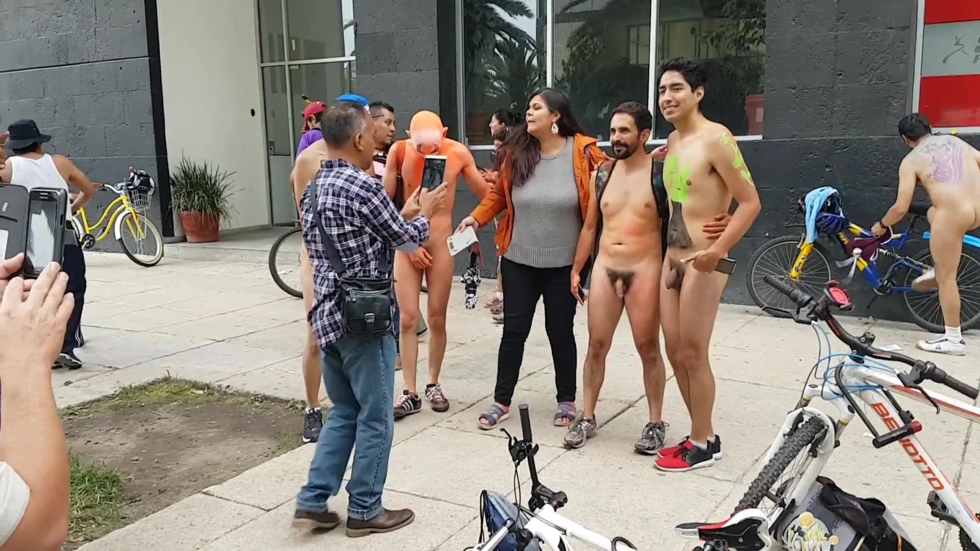 Public Naked Porn Girls