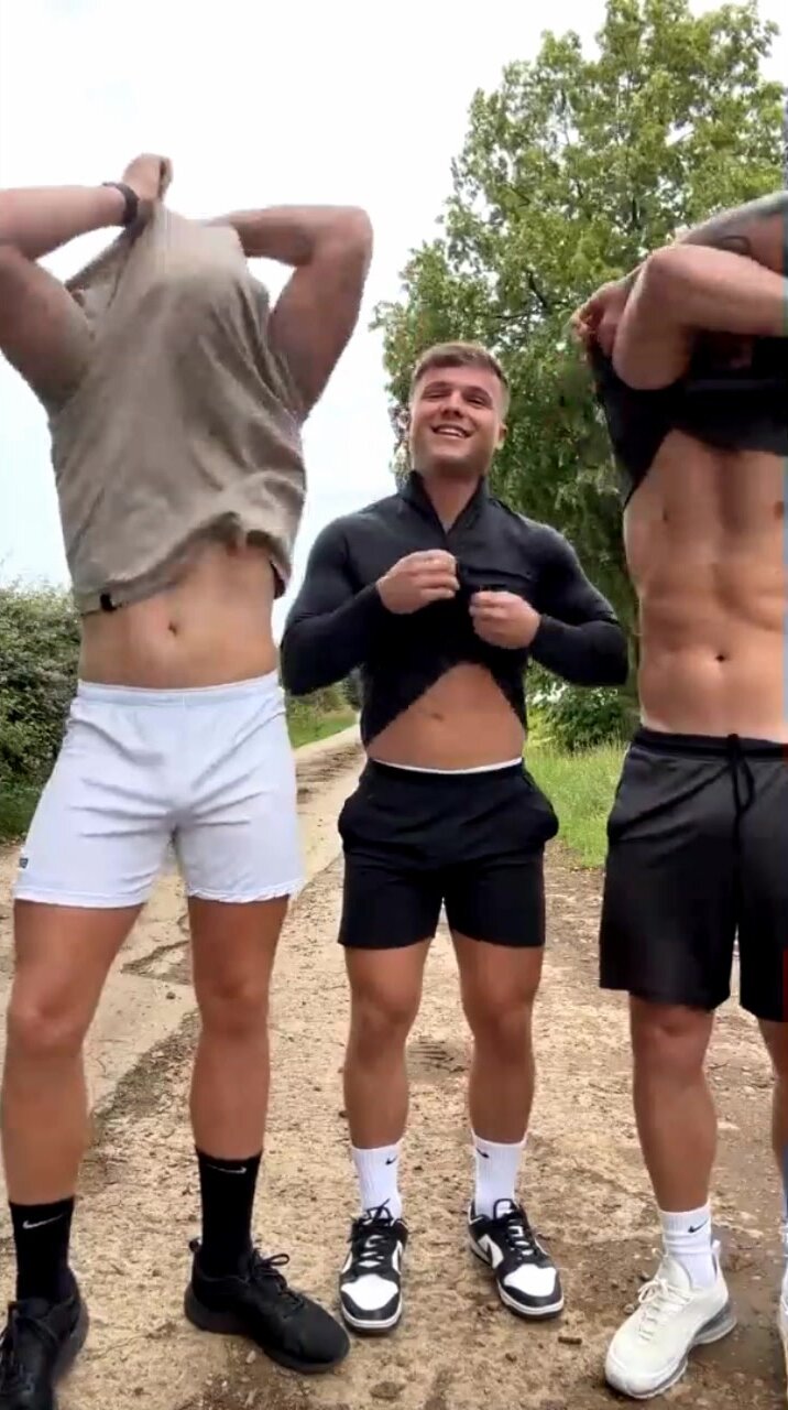 Three Man Race - ThisVid.com 中文