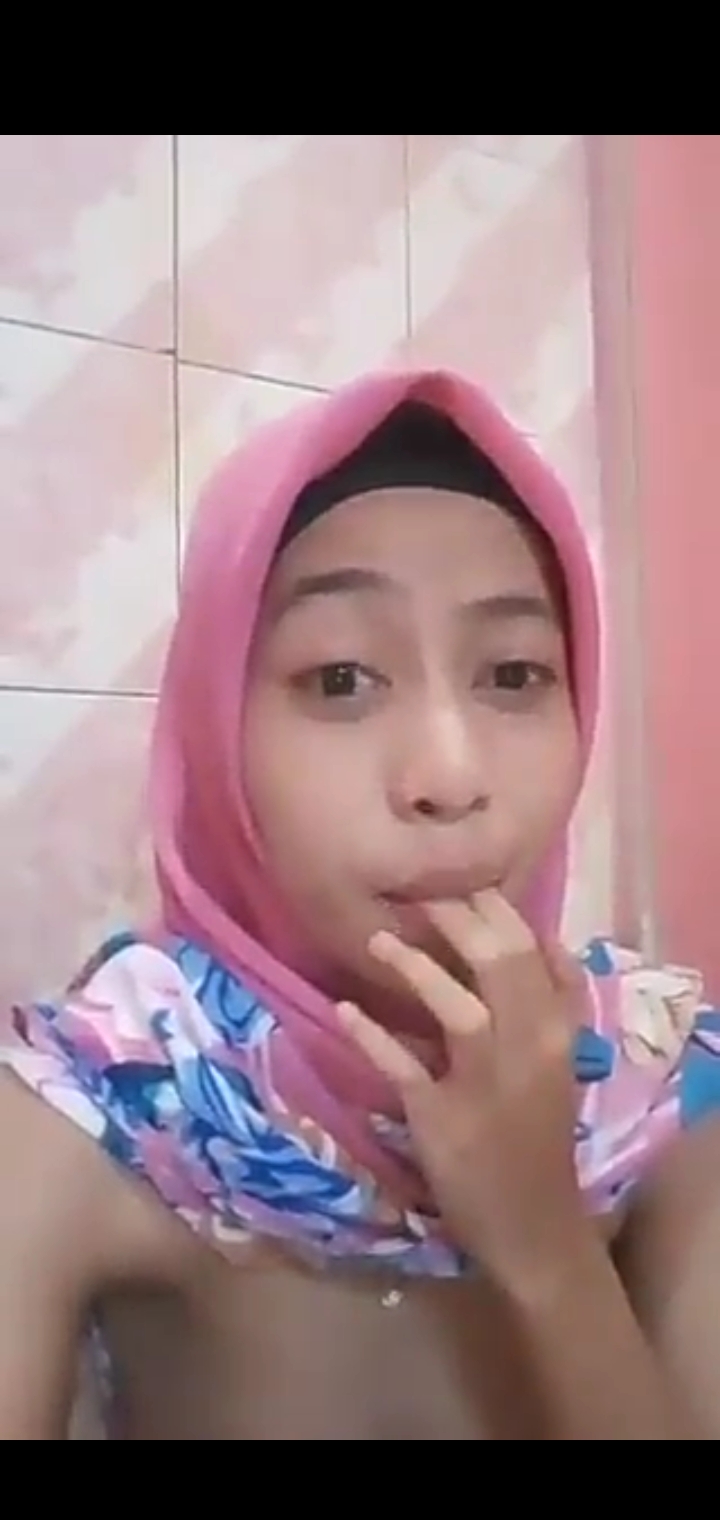 Beauty hijab girl melly become slut - ThisVid.com