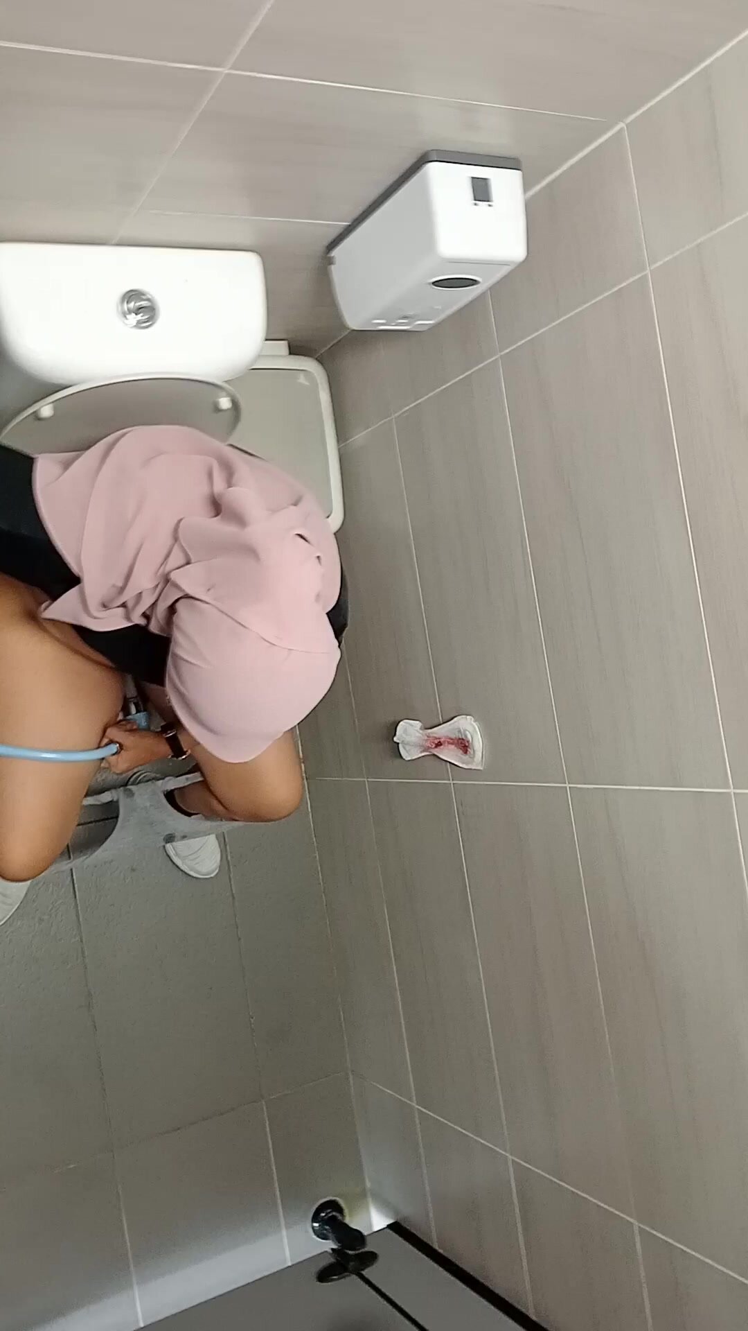 Malay toilet porn