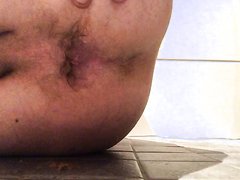 Wet poo - video 2