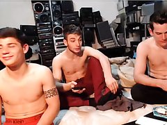 THREE FRIEND CHILLING NAKED 2