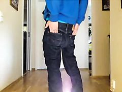 Cum on Sneaks