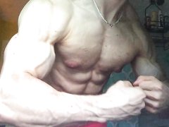 MUSCLE 001