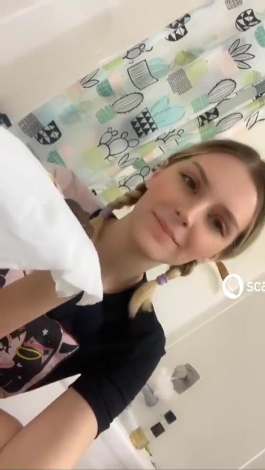 Cute girl scat compilation 1 - ThisVid.com