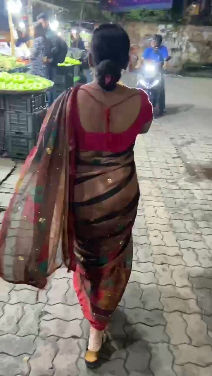 720px x 1280px - Indian desi aunty big ass while walking - ThisVid.com